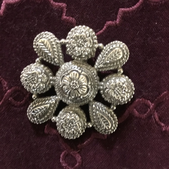 Neiman Marcus Vintage signed Sylvia Dahl Floral Scarf Tie/Clip - Picture 2 of 5